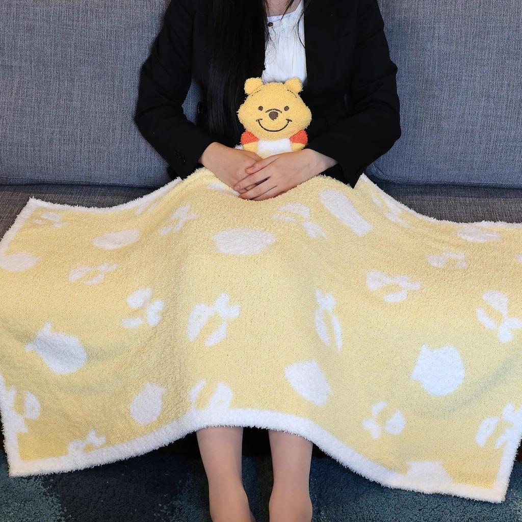 Marushin Mascot Disney Winnie the Mitt Winter 2245035600 Blanket, Pooh, Cute, Fluffy, Fabric, Stylish, Item,