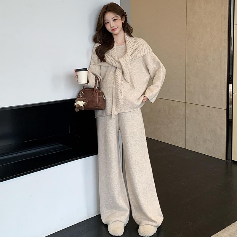 Stylish 2025 Maternity Three-Piece Set with Elegant Hollow Triangle Shawl L