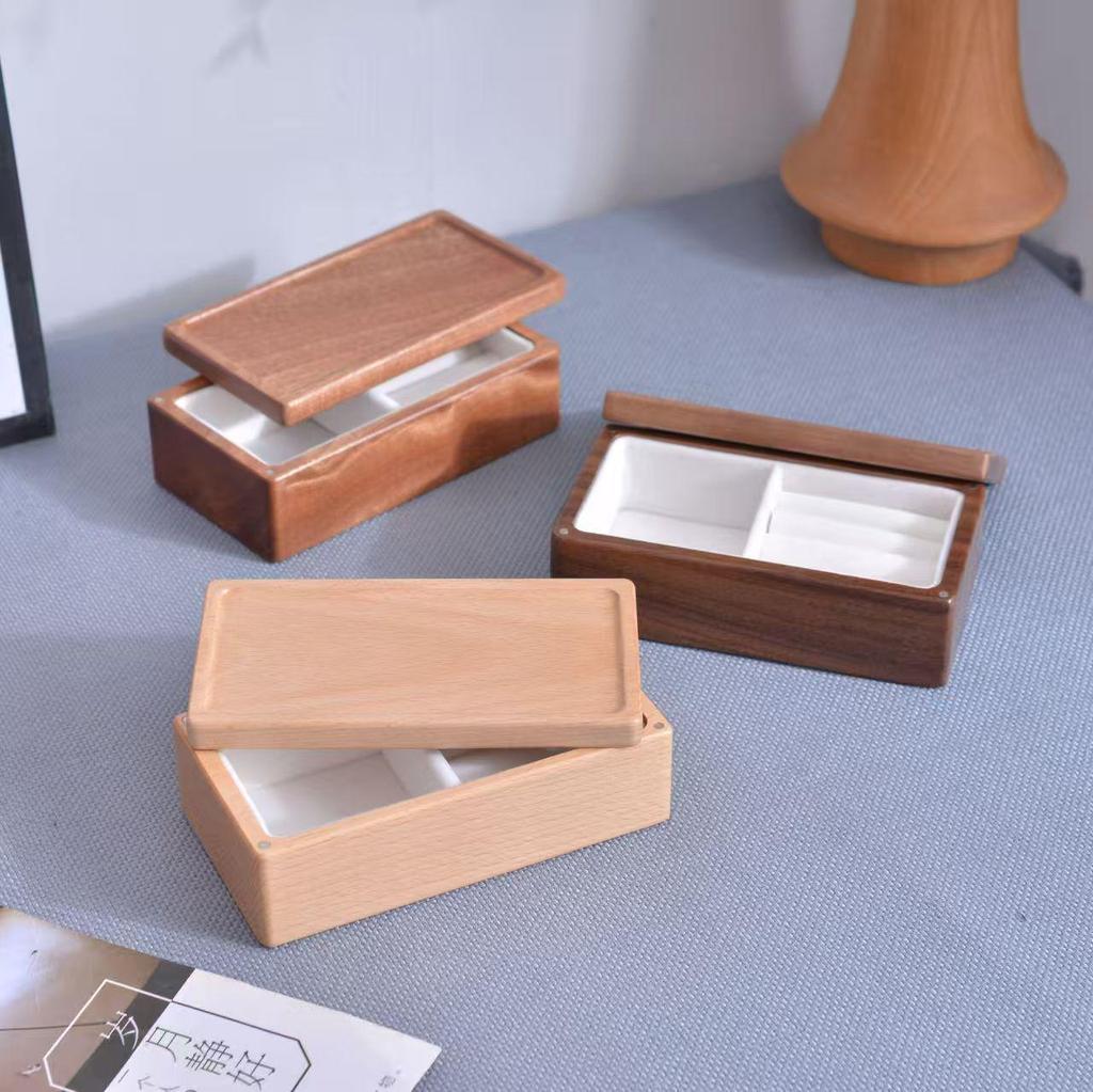 Wooden Magnetic Jewelry Box: Portable Ornamental Necklace & Ring Storage