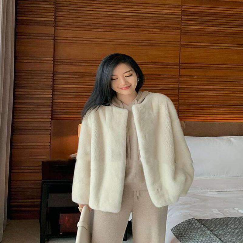 Norkový fleece imitace norkového kožichu Dámský kožich s malým kulatým výstřihem Kompozitní kožešina z jednoho kusu