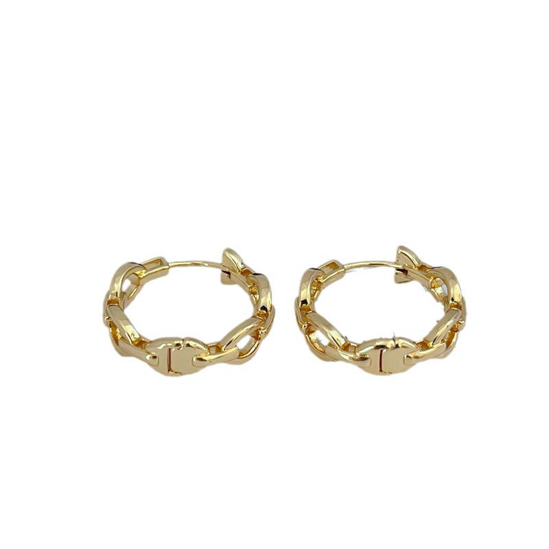 Elegant Minimalist Metal Ear Cuff Earrings with Openwork Design