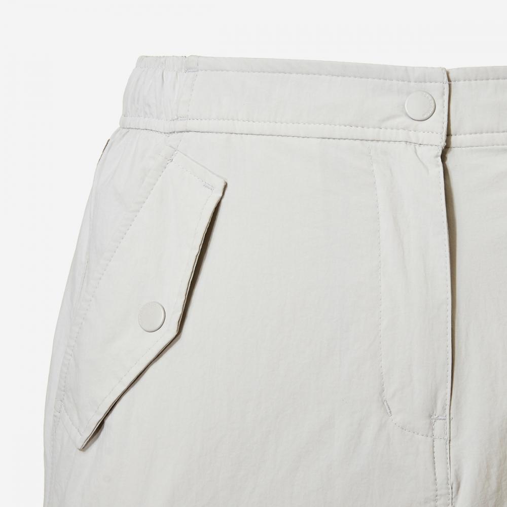 New Balance Women S Cargo Woven Skirt Nbnwe2w402   16  Light Gray