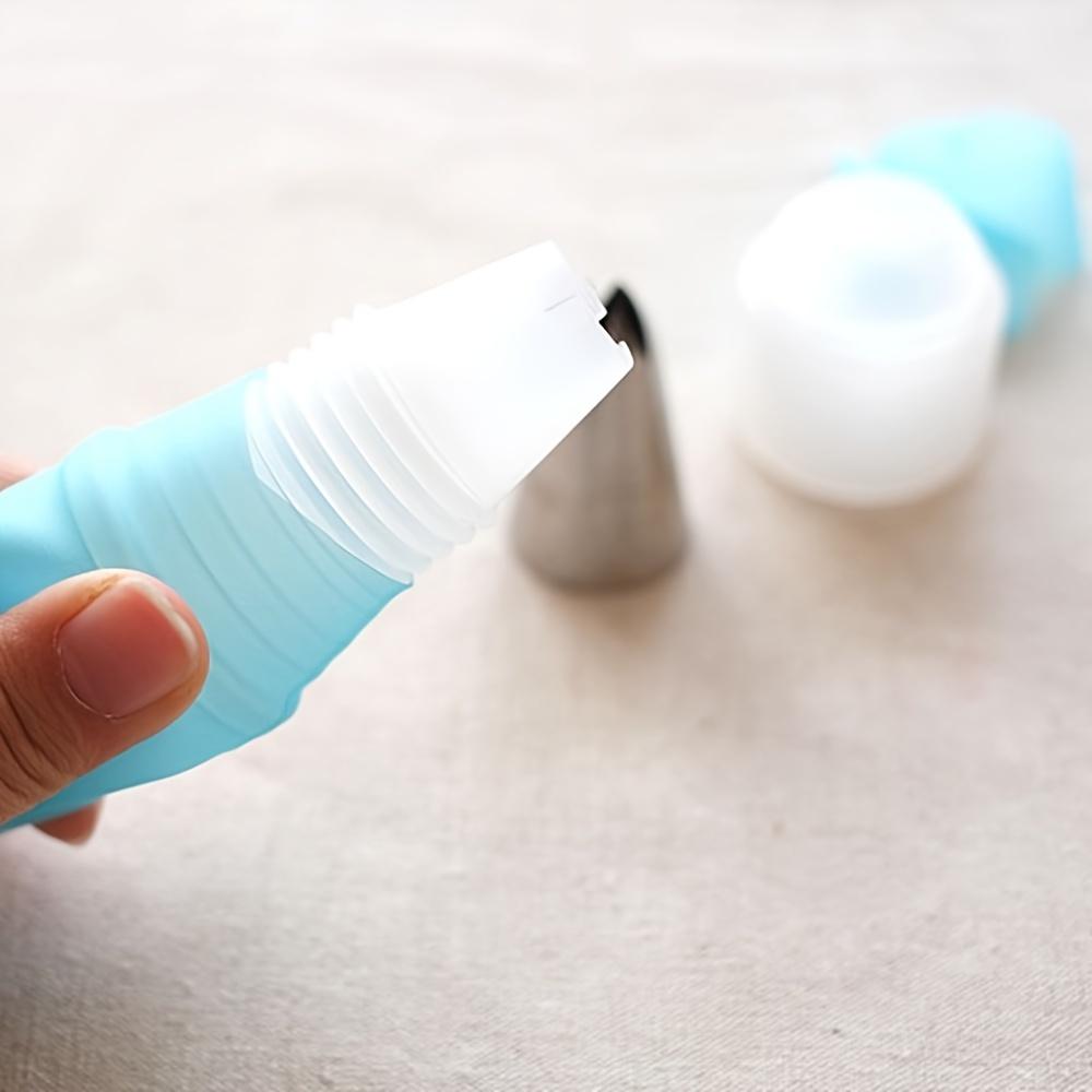 4 st Praktiskt Bakverktygsset - Inkluderar Små och Stora Plastadaptrar, Spritspåsar, Spritstoser för Grädde,