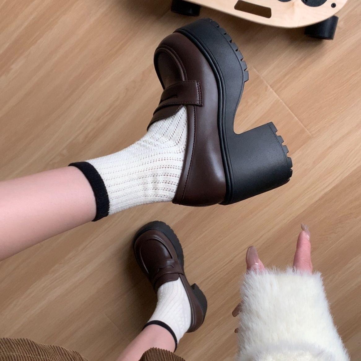 

Small height increase small leather shoes women s 2024 spring new versatile retro British style thick heel with skirt loafers 35 чёрный