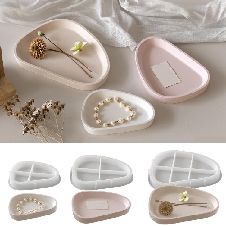 Large Capacity Designs Love Oval Plate Tray Craft from Silicone Portable for Restaurant Service And Holiday Decorations