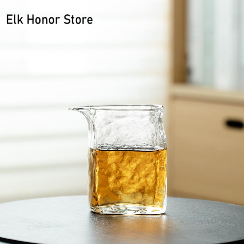 

Стеклянный кувшин для чая ручной работы, 200 мл, с узором молотка, эстетический, термостойкий, для разделения чая, чашка правосудия Cha Hai, принадлежности для зеленого чая 9.5x9.1cm 200ml