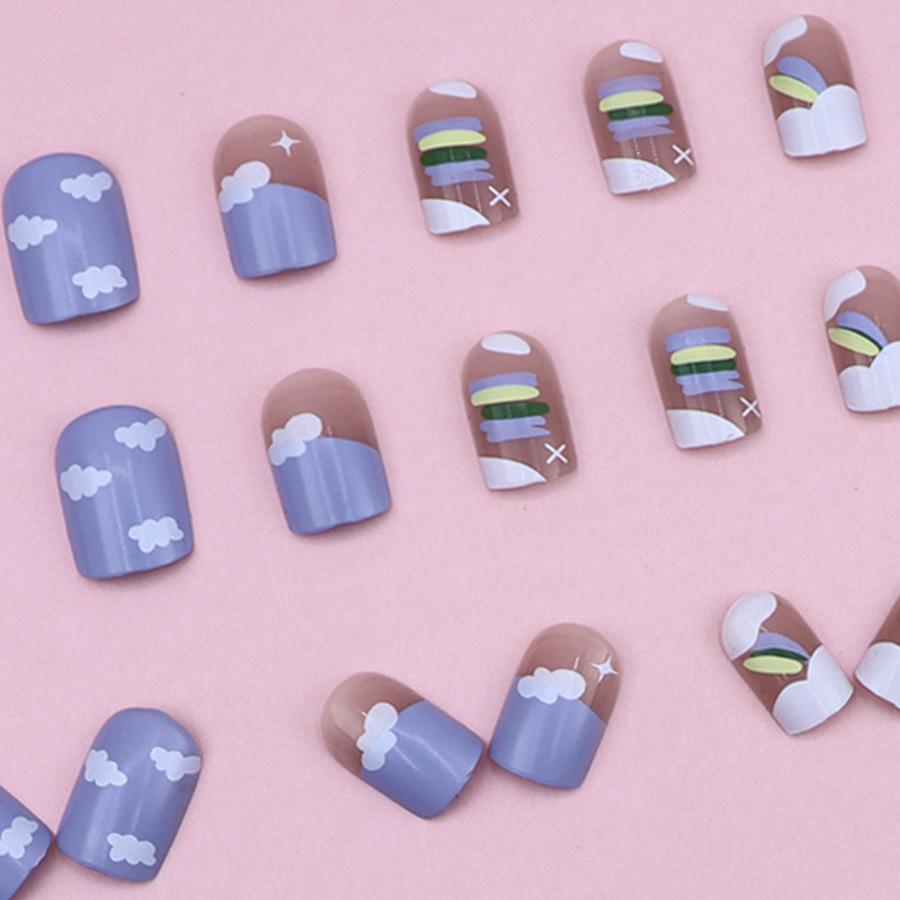 24 Pieces  Dream Purple with Clouds, Rainbow Pattern Nail Art Pieces, Advanced Fresh and Cute Fake Nails, Wearing Nail