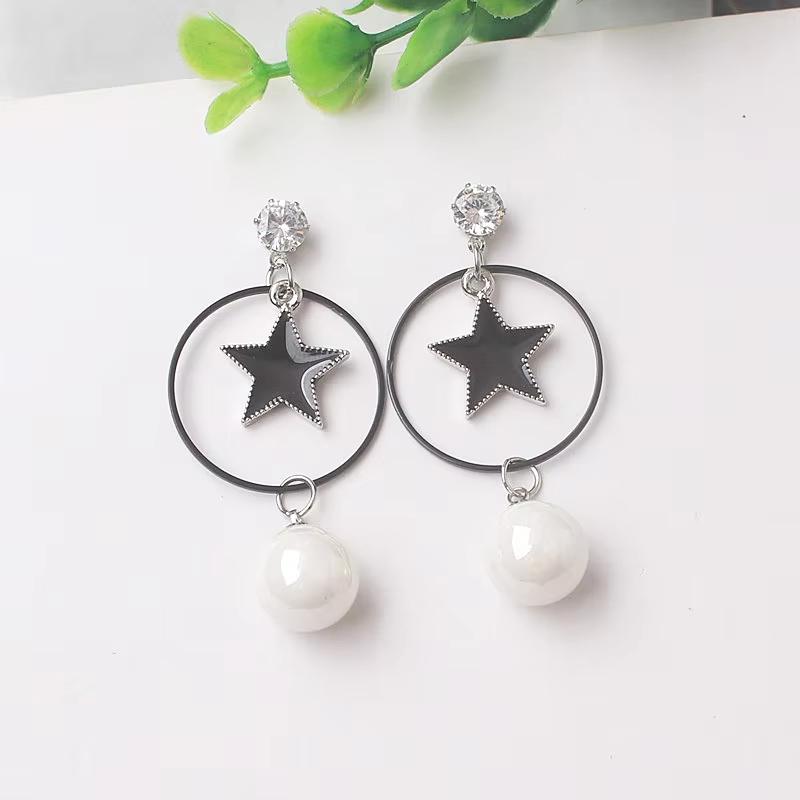 Neue Sternanhänger Hängende Ohrringe Hiphop Persönlichkeit Damen Ohrhänger für Mädchen koreanische Ohrringe Ohrstecker Dame