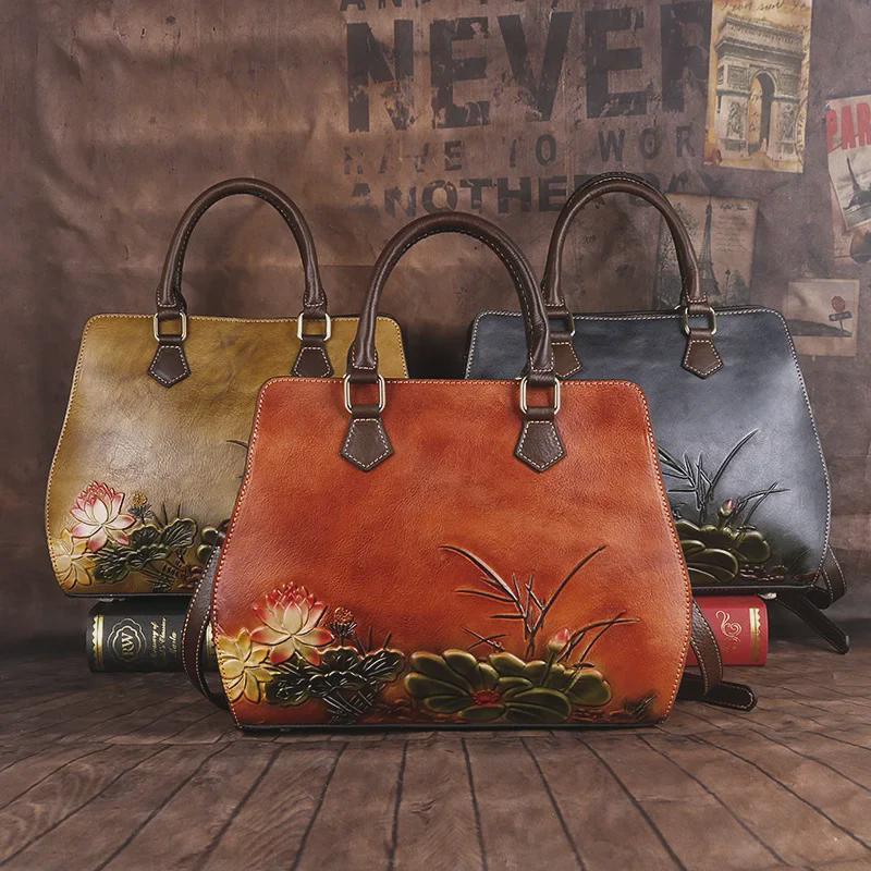"2023 Women's Retro Cowhide Shoulder Bag - Multifunctional and Stylish"