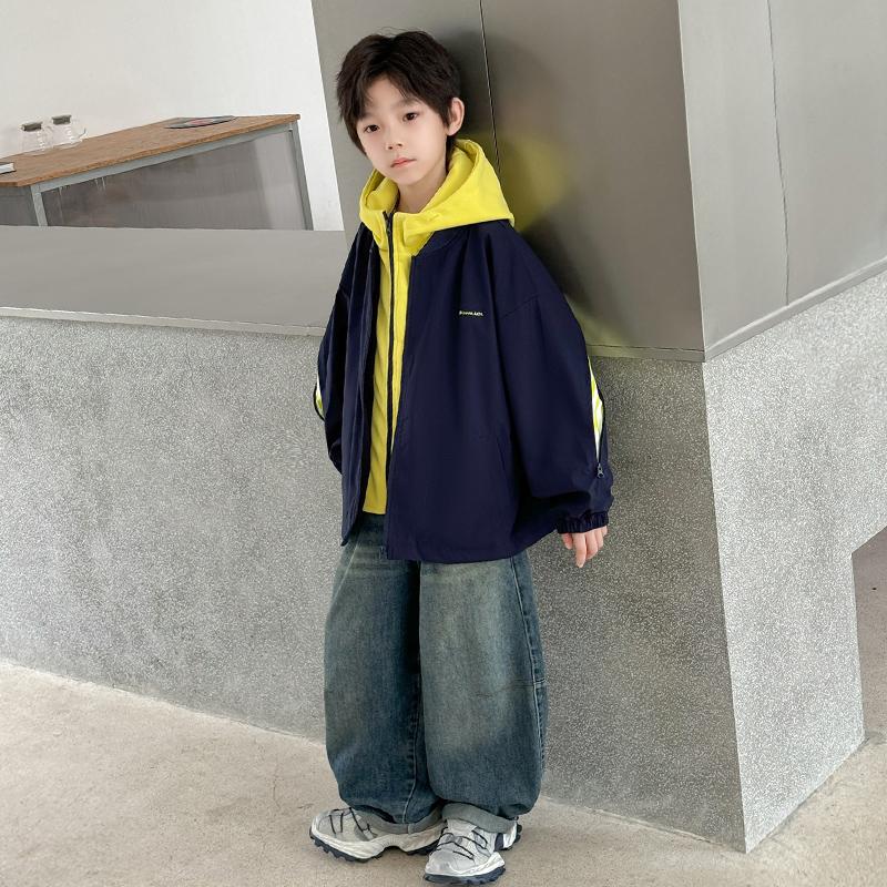 Boys' Spring and Autumn Coat 2026 New Style Big Boys' Spring Dress Boys' Red Spring Hooded Children's Handsome Fake Two Piece