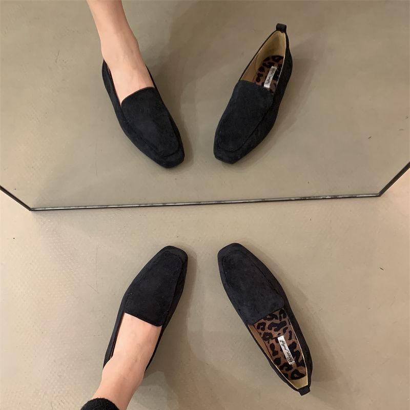 

2025 осень и зима новые ретро квадратный носок плоские лоферы женские корейская версия замшевые туфли-мокасины на одном ходу 00 чёрный