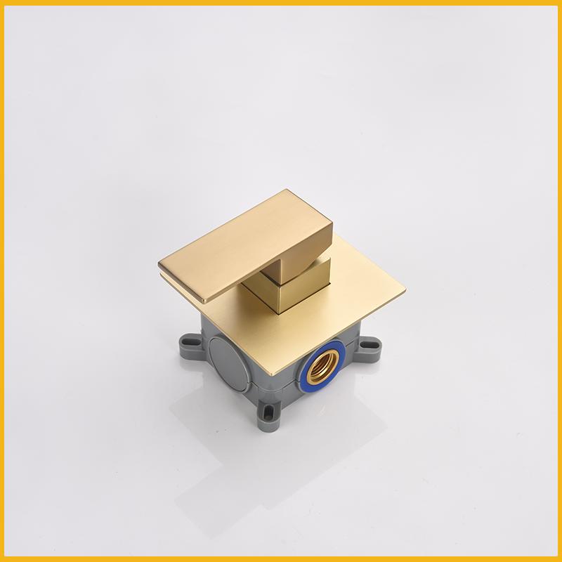 Waschbeckenarmatur aus gebürstetem Gold, Waschbeckenarmatur, Wandmontage, Einhebelmischer aus Messing für heiße und kalte Badewannen mit Handbrause