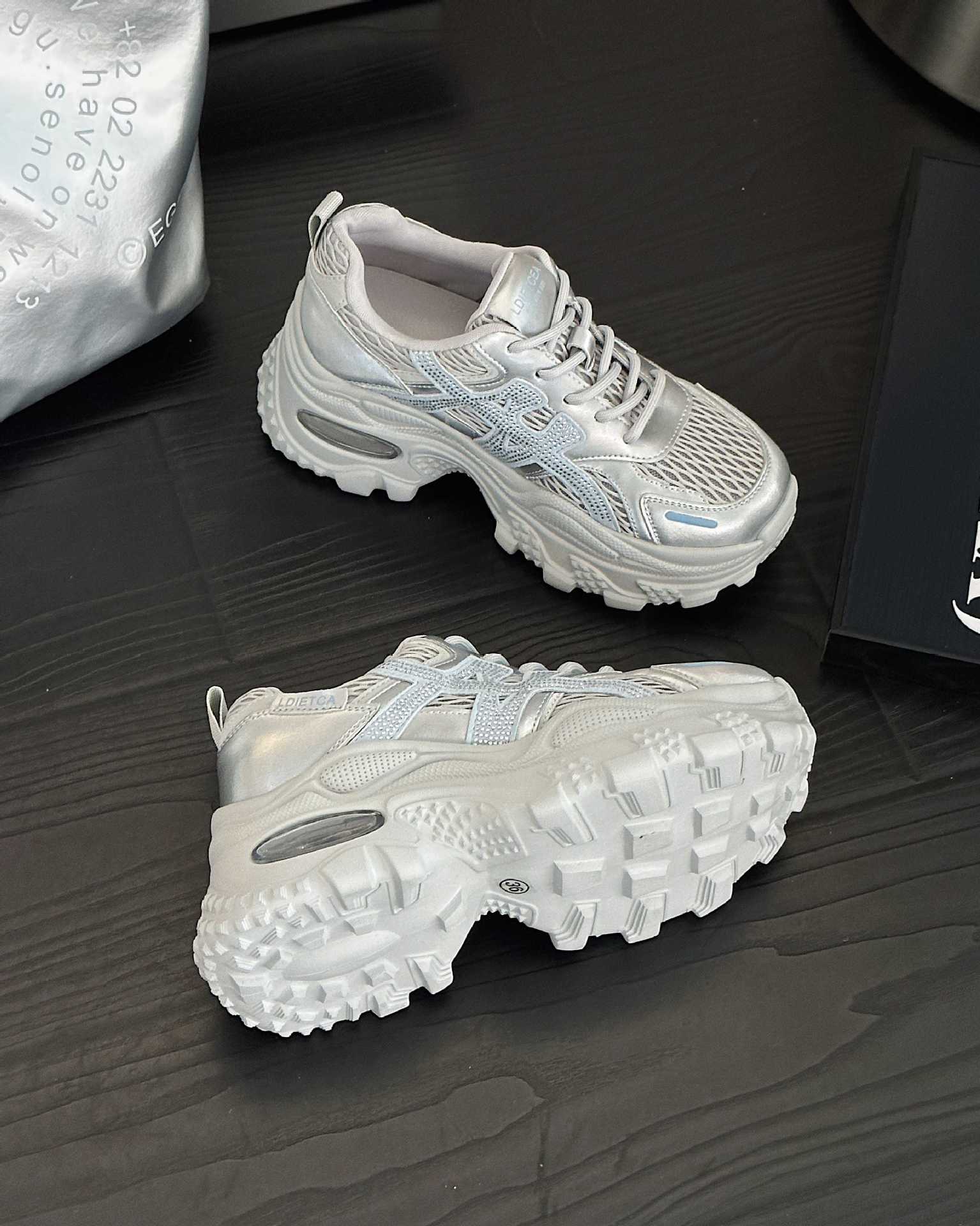 

Rhinestone dad shoes women s new summer breathable mesh versatile thick-soled heightening sports and leisure shoes 40 срібний