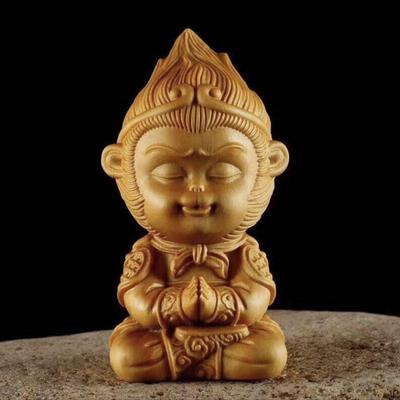 Taihang Cliff Cypress Sun Wukong Sculpture: Creative Solid Wood Monkey Desktop Ornament