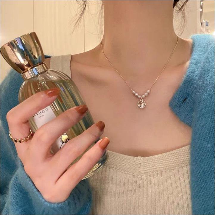 Sparkling cute~ Spot autumn necklace women's light luxury niche design temperament to give girlfriend gift necklace