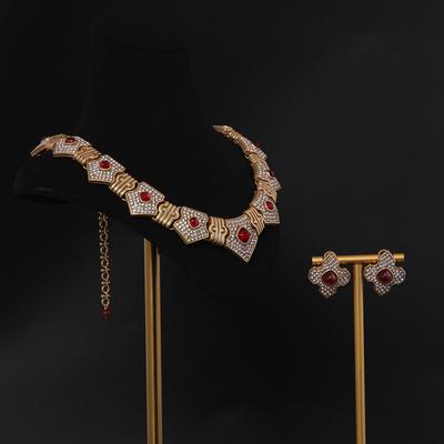 Medieval Vintage High Sense Niche Temperament Copper Plated Old Gold Red Glass Square Diamond Necklace Set
