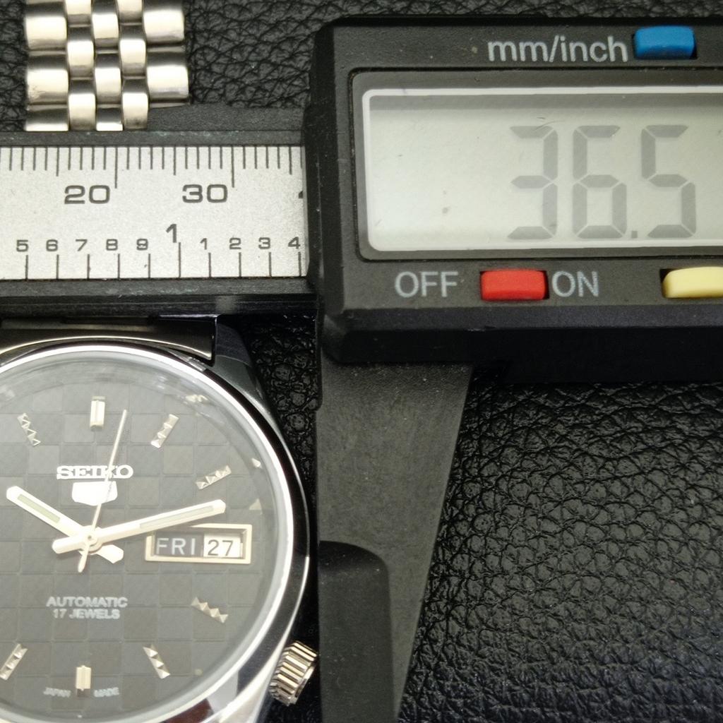 MENS VINTAGE SEIKO 5 AUTOMATIC REFURBISHED JAPAN BLACK DIAL WATCH A440436-9 Sk-a440436-1