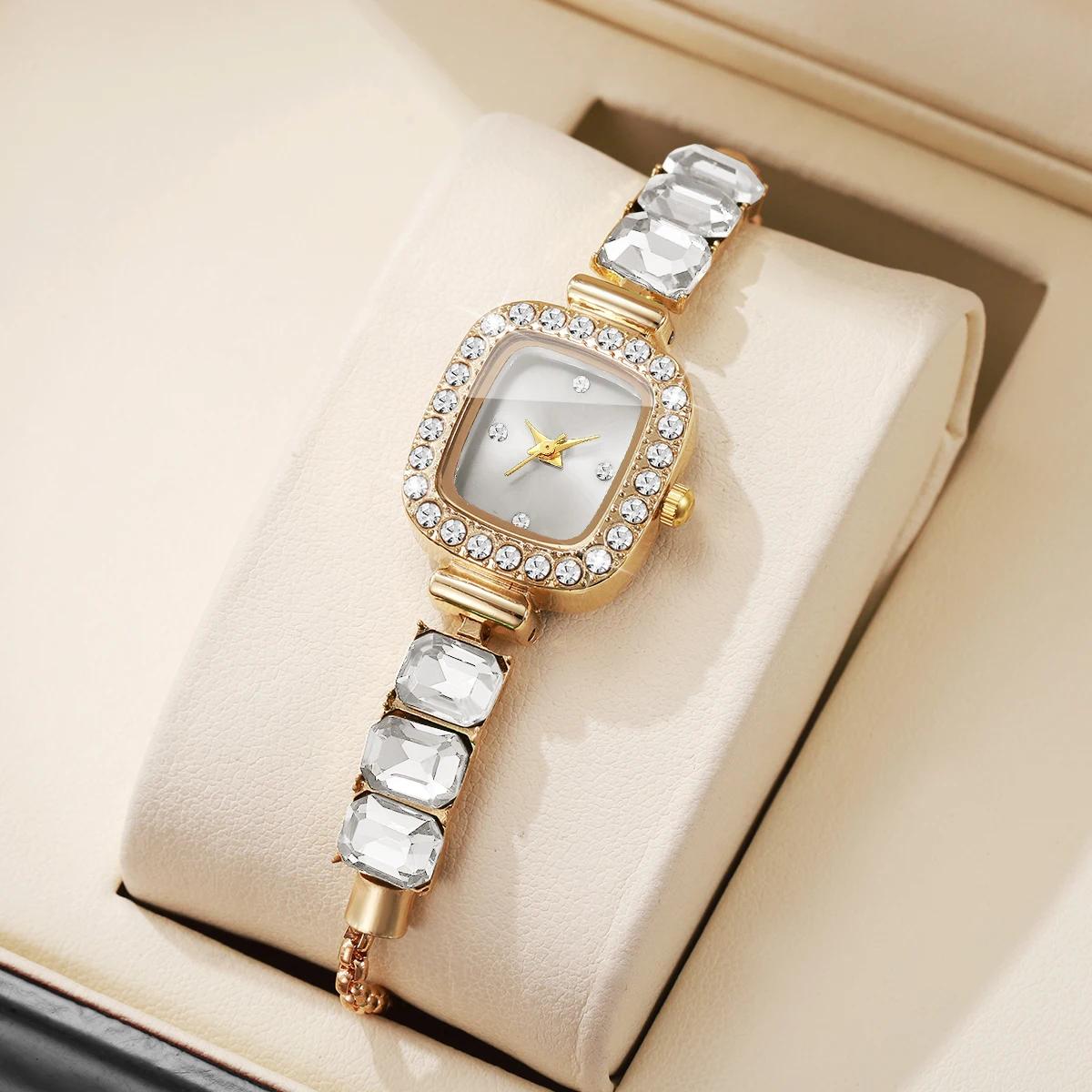 

Women Square Rhinestone Dial Quartz Wristwatch Bracelet Strap Watch білий