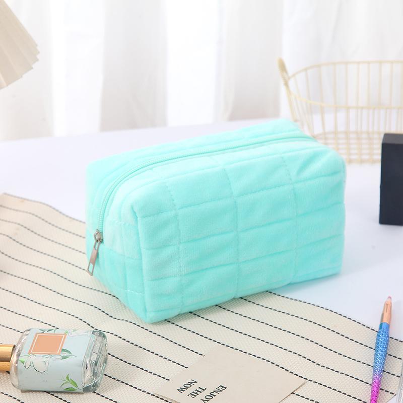 Plush Makeup Bag Large Capacity Toiletry Bag Portable Travel Solid Color Zipper Washing Pouch Storage Bags