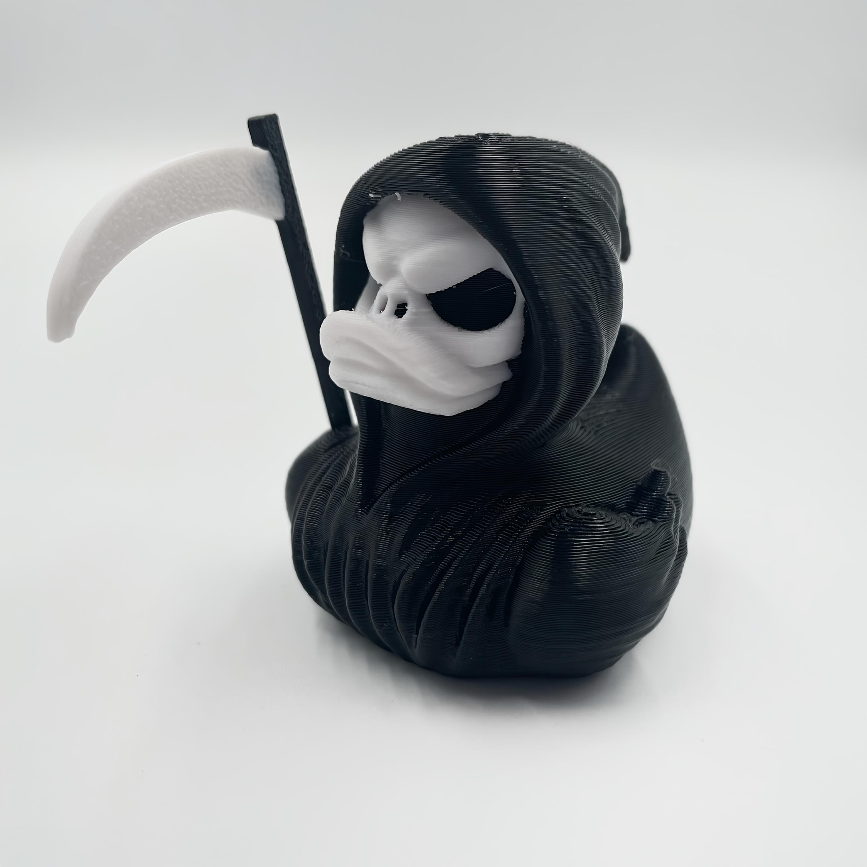 

Grim Reaper Gothic Duck - Halloween Figurines, Unique Gothic Gifts, Novelty Decorations, Evil Duck Figurine for Desk Decor