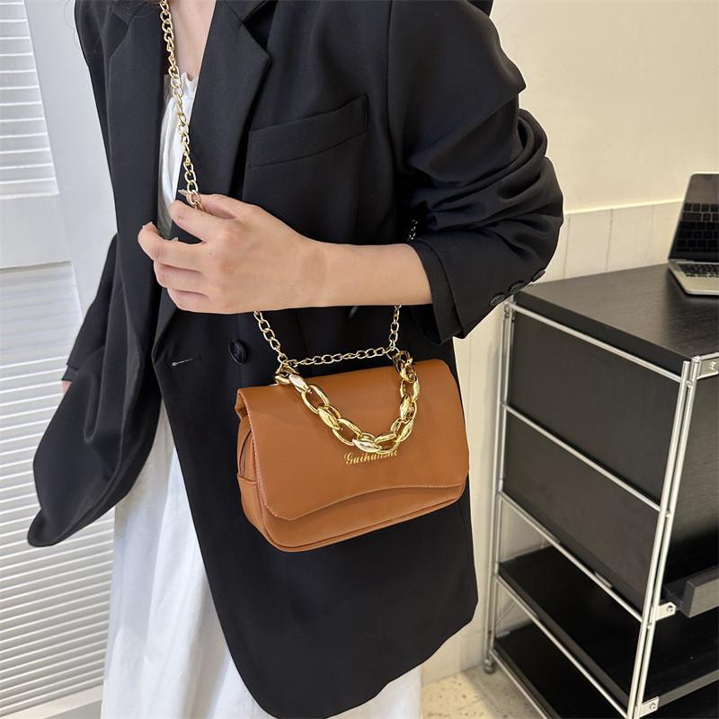 Stylish 2023 Summer Trendy Crossbody Bag For Women Classic Pu Leather Shoulder Bag