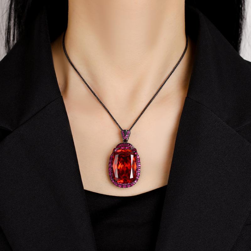 Jewelry Copper Bottom Gold-Plated Simulation Emerald Black Gold Retro Pendant Main Stone 20 * 28