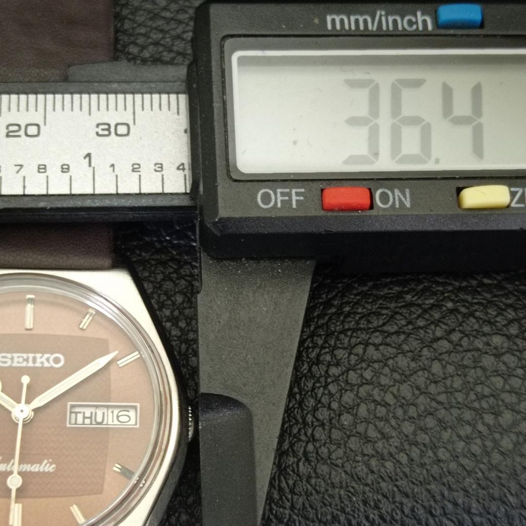 Seiko AUTOMATIC JAPAN MENS VINTAGE BROWN COLOR DIAL WATCH A701443-5 R206b-a701443