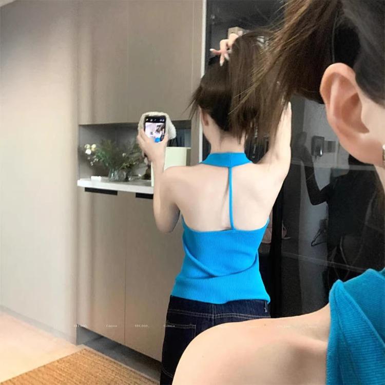 Girly-style Solid-colour Knitted Halter Neck Tank Top for Women A Stylish Retro Summer Top with A Flattering Back Design That Slims The Figure