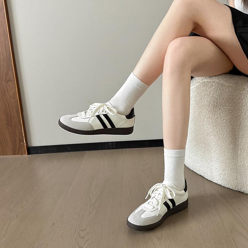

Inner height increase retro color matching little white shoes 2 summer casual flat baseplate shoes women s leather thick sole 35