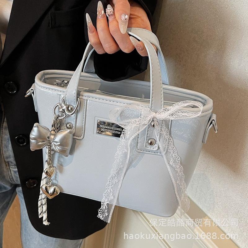 This Year's Popular Small Bags for Women's Spring and Summer Versatile 2025 New Fashion Messenger Bags Korean Version Portable Bucket Bags
