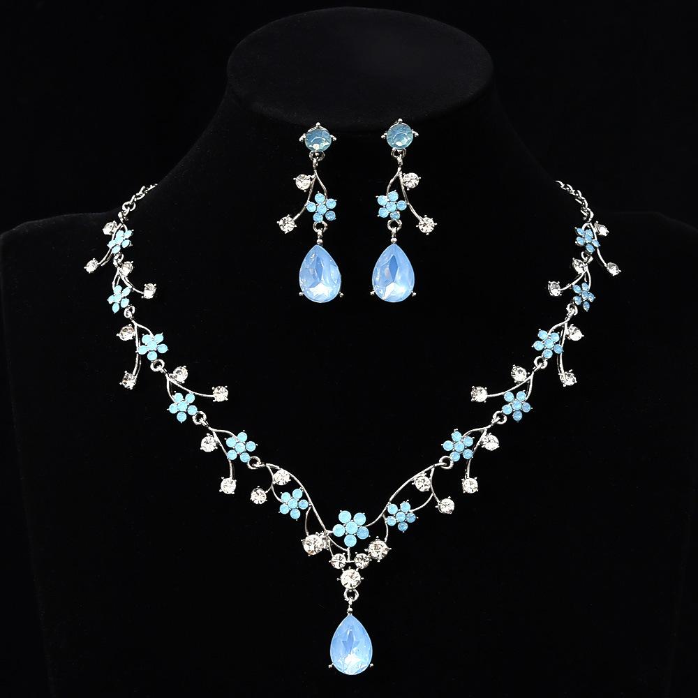 New fashion temperament flower zircon super flash necklace earrings set bridal dress necklace jewelry