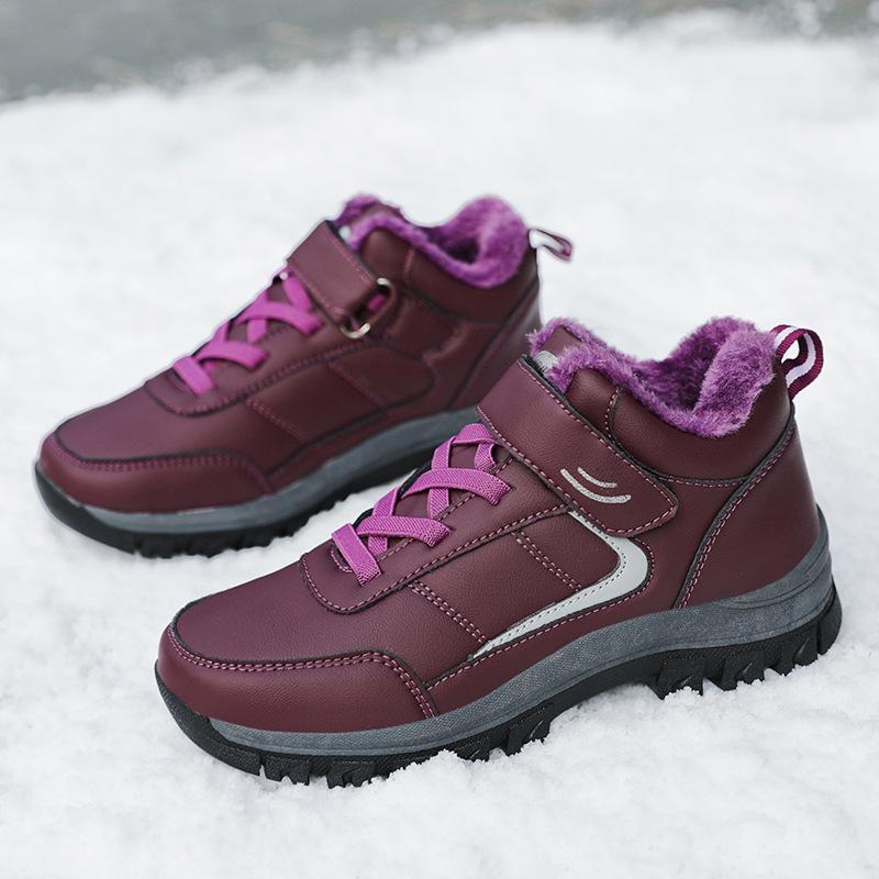 Stepping shoes winter new velvet thickened warm sports shoes casual outdoor large size parents cotton shoes mother shoes