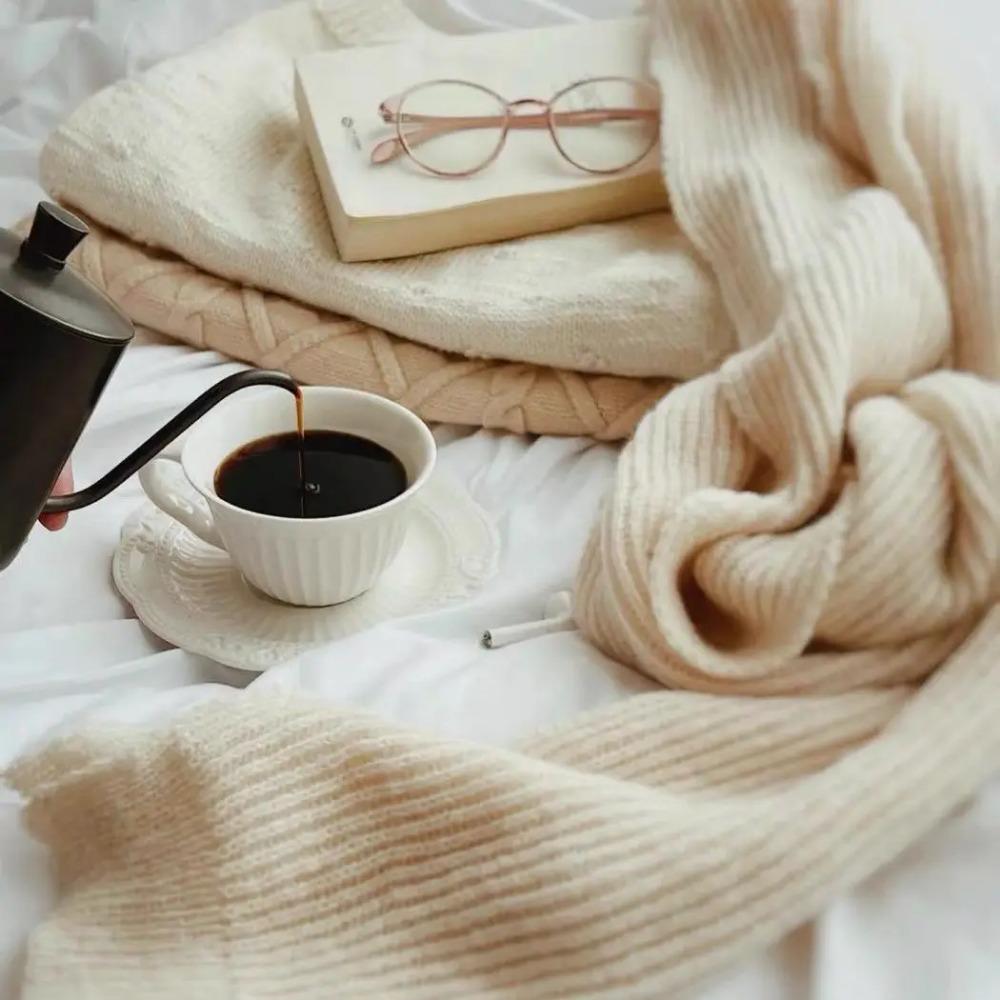 Pure White Ceramic Relief Coffee Cup High Beauty Mug European Afternoon Tea Tableware Exquisite Household Cups and Plates