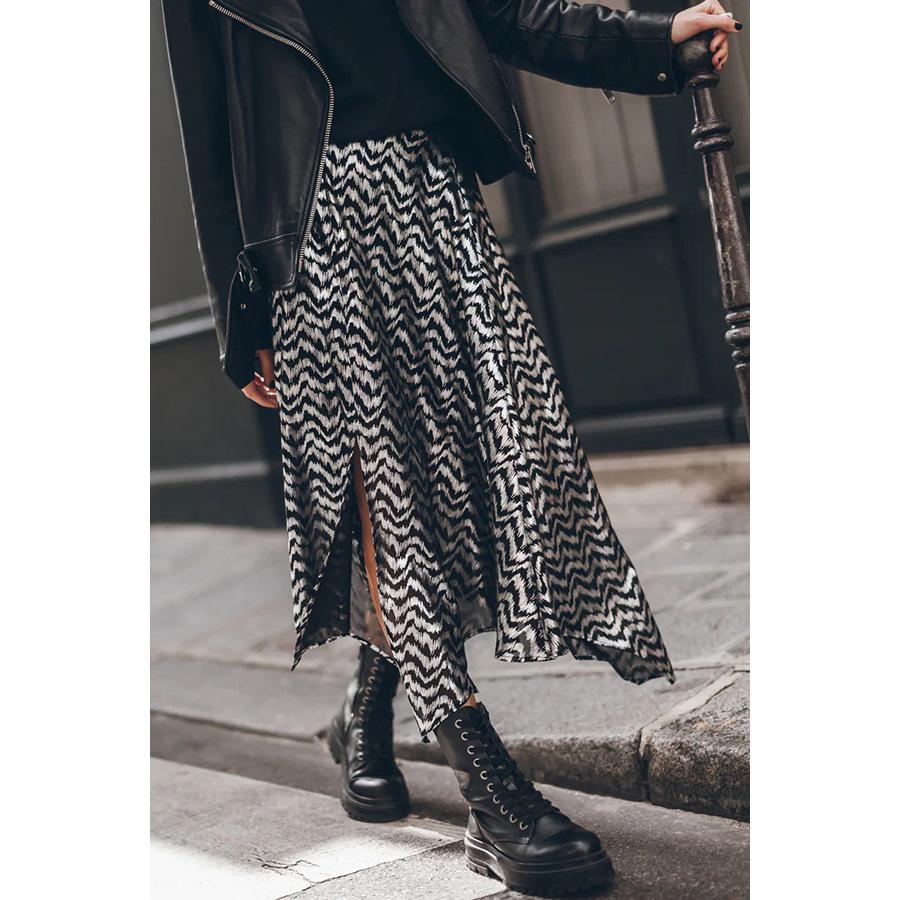 

Новая юбка-полусолнце с эластичной талией и горячим тиснением для женщин Small чёрный