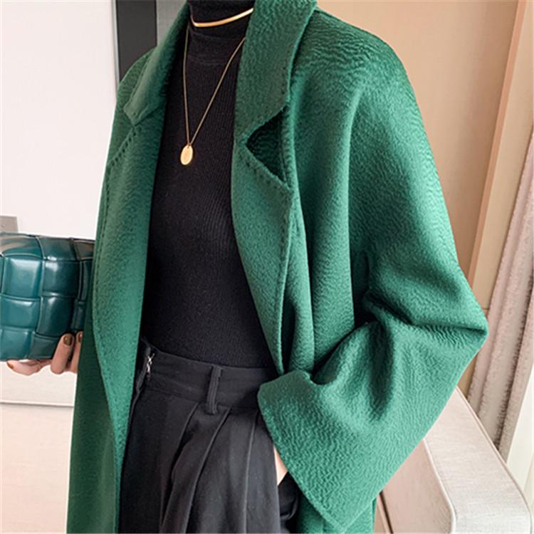 Max Family Style 2023 Women's Extra Long Wool Coat in New Water Ripple Design