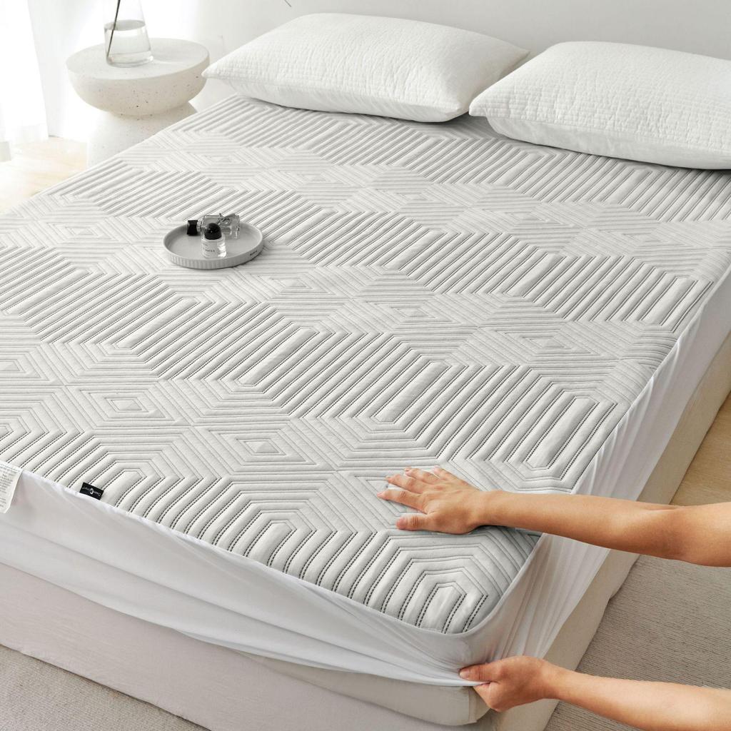 Waterproof Quilted Incontinence Mattress Cover with Anti-Mite Protection