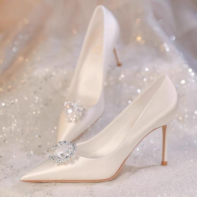 

Woman 2026 Trend Luxury Pumps Pointed Toe Party Ladies Shoes High Heels Pumps White Wedding Shoes Rhinestone Women s Shoes 34