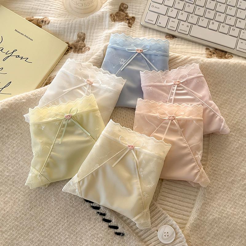 Women's Summer Light Lace Mesh No Trace Breathable Wisp Naked Feeling Ice Silk Briefs