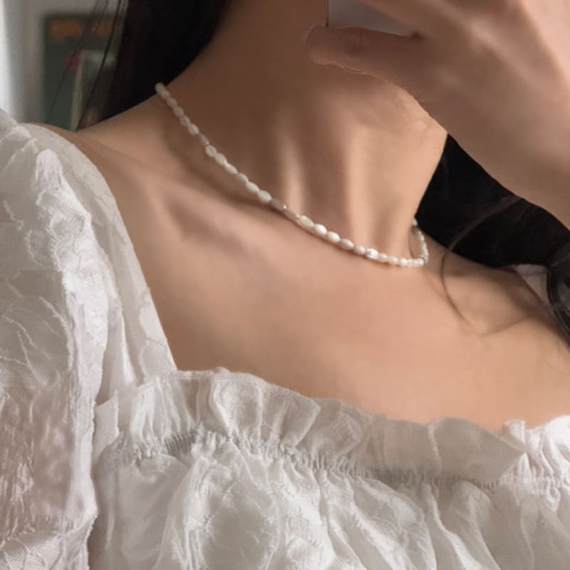 

Melliv Oval Mother-of-Pearl Necklace_mvn46 about 40cm