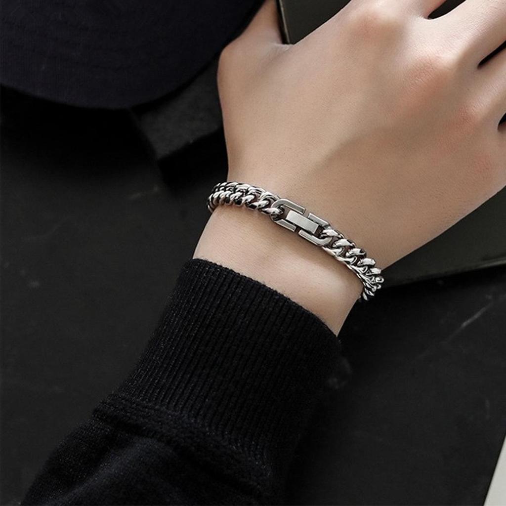 Cuban Light Luxury Titanium Steel Bracelet: Unisex, Niche Design, Trendy Couple and Student Style