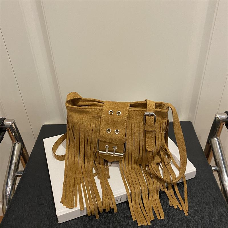 Premium Bag Women 2025 New Niche Retro Suede Fringed Shoulder Bag Fashion Messenger Bucket Bag