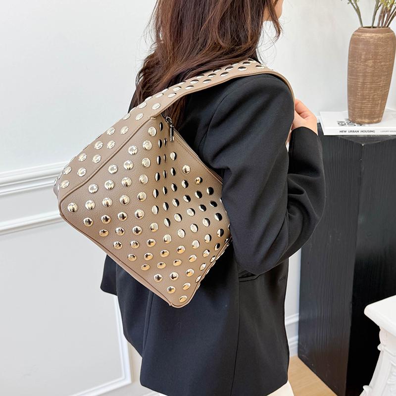 High Quality Solid PU Versatile Small Square Bag Youth Rivet Decoration Sweet Shoulder Bag Sewing Thread Concise Women's Handbag