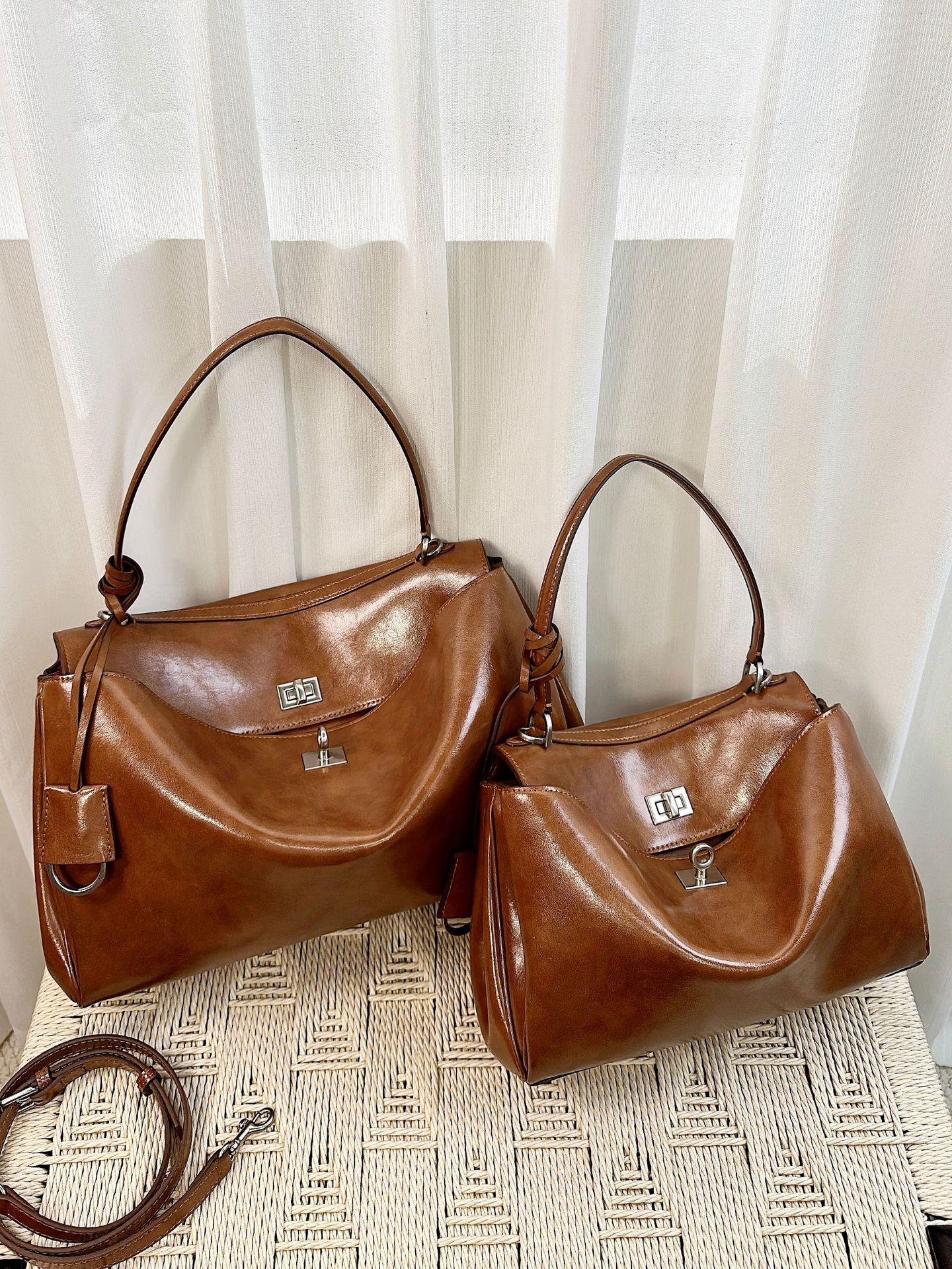 

Retro Cowboy Rodeo Package Leather Bag Underarm Bag Convenient Lock Genuine Leather Single Shoulder Handbag Women 29x10x17cm