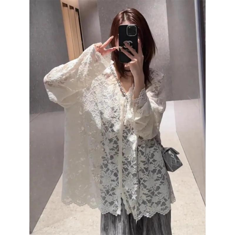 

Женская прозрачная кружевная блузка с V-образным вырезом, на пуговицах, с расклешенными манжетами Onesize белый