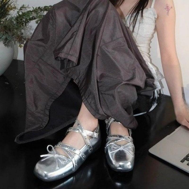 Fashion Flat Shoes for Women's Red Cross-strap Bow Pumps Women's 2025 Spring New Retro Shallow Mouth Rivet Ballet Flats Ladies Shoes