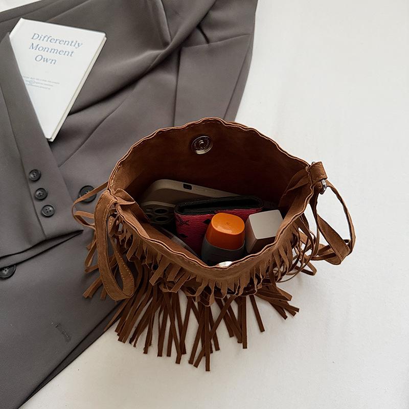 Fringed Crossbody Bag for Women Fashionable and Stylish Single-shoulder Bag A Niche Women's Bag