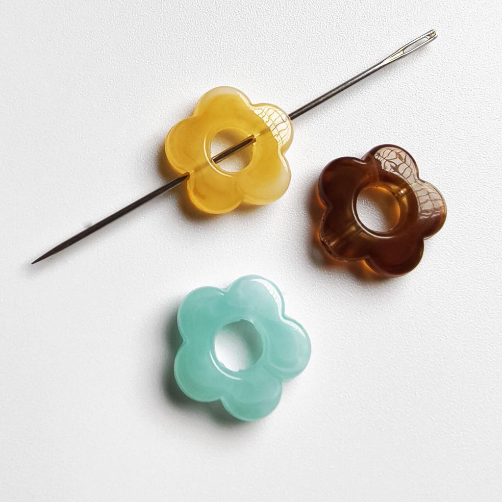 High Gloss Two-Color Acrylic Cloud Flower Beads for DIY Jewelry