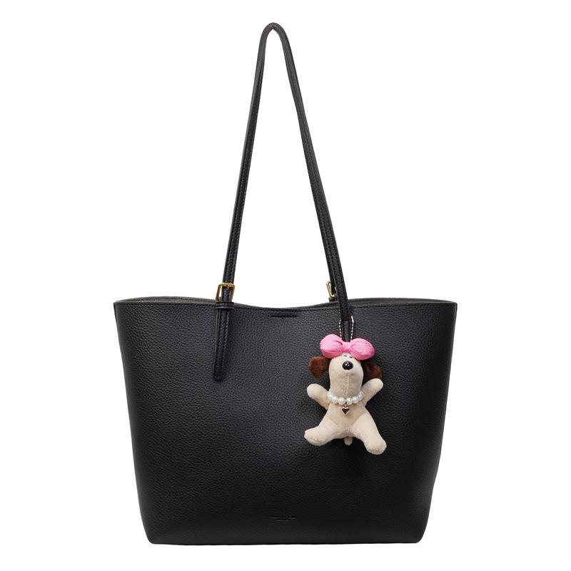 

Premium lychee pattern tote bag women s new fashionable simple shoulder bag large capacity class commuter bag With pendant чёрный