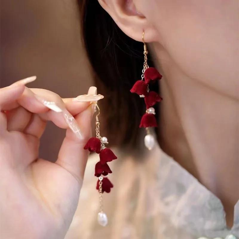 

New Red Flocking Bowknot Circle Drop Earrings for Women Vintage Metal Geometric Earrings New Year Zircon Christmas Gift
