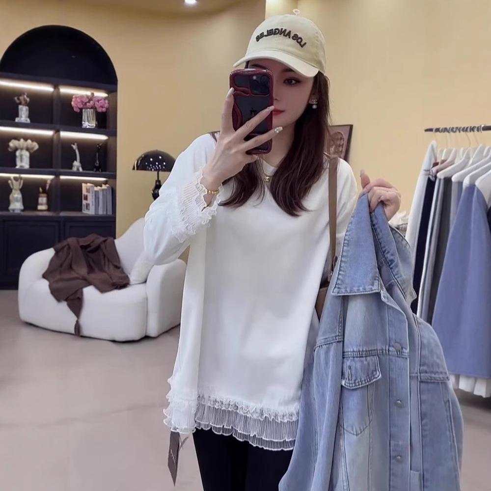 Plus Size Women's White Lace Embroidered T-shirt, Spring 2025 Collection: Loose Fit, Versatile Outerwear Top